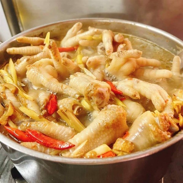 Chân Gà Hầm Sả