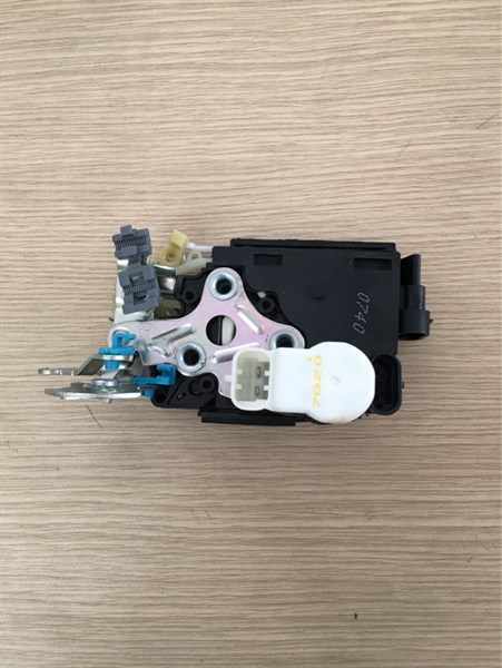 Ổ NGẬM CỬA MF BÊN PHỤ