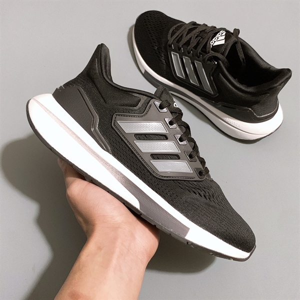 Adidas EQ21 Trắng Đen