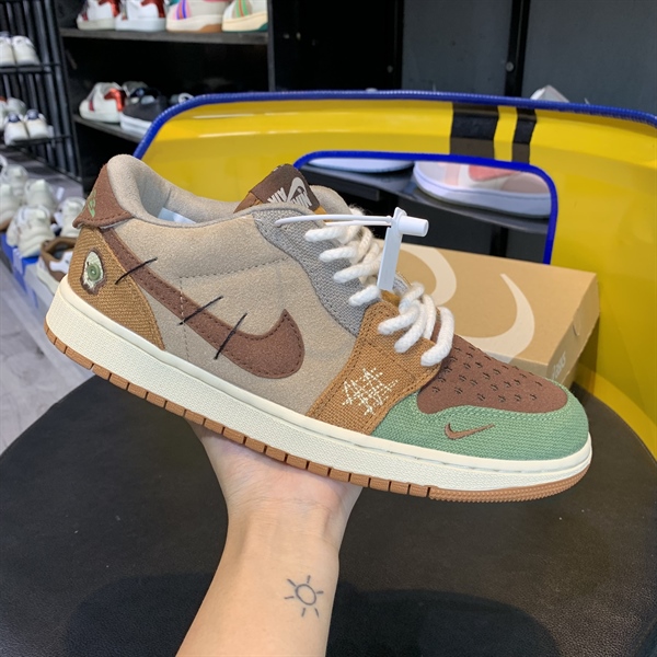 Nike Air Jordan ZION (đầu nâu)