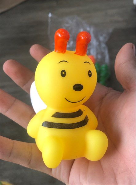 XƯƠNG GẶM CON ONG