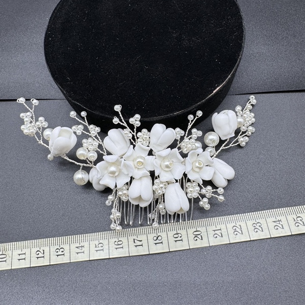 Cài tóc cô dâu hoa trắng đính đá mẫu mới t3/2024 SP2225569