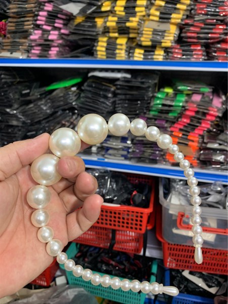 Băng đô hạt trai hạt ớn nhỏ