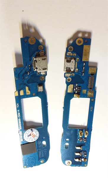 Cụm Sạc HTC 816