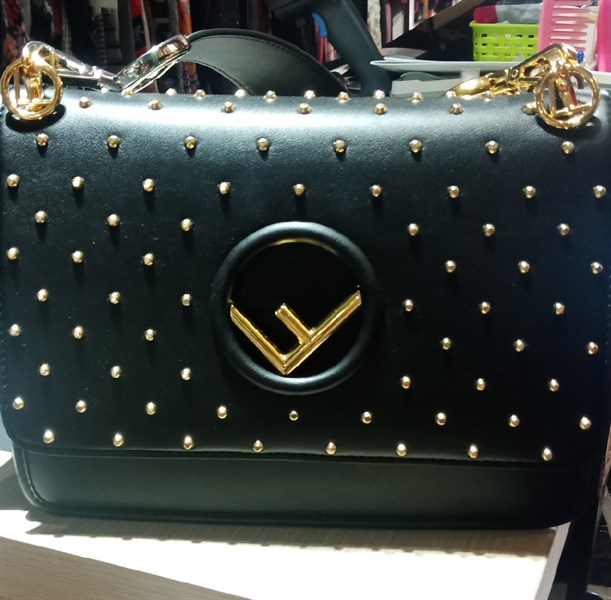 Giỏ FENDI đính đinh supper vip