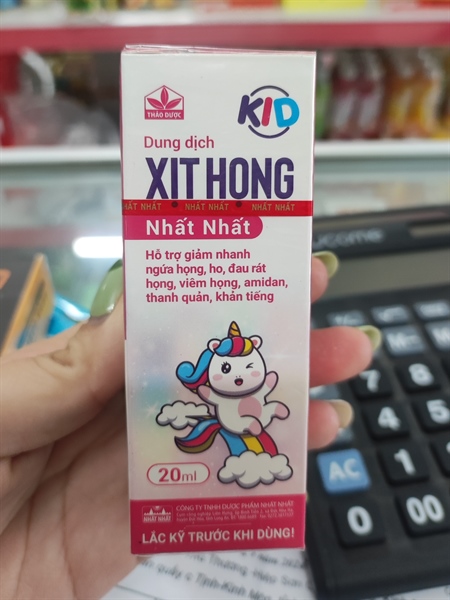 Xịt họng trẻ em