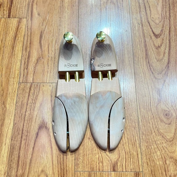 Shoestree Gỗ