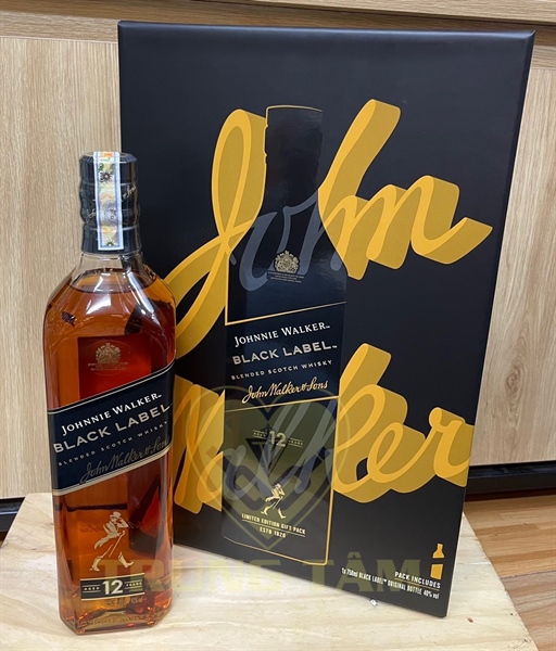 JW Black Label 750ml 40% ( Hộp quà 2022 )