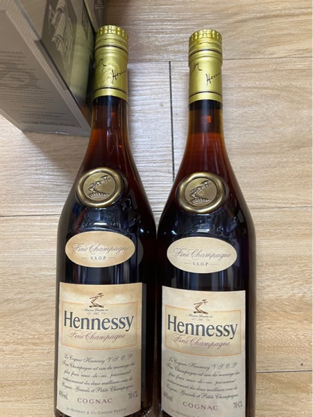 Hennessy VSOP 700ml 40% ( Mẫu chai cao )