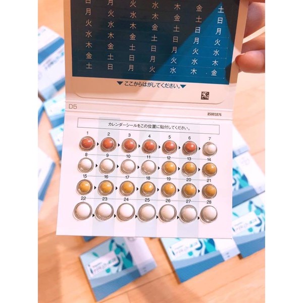 THUỐC TRÁNH THAI TRIQUILAR BAYER VỈ 28V