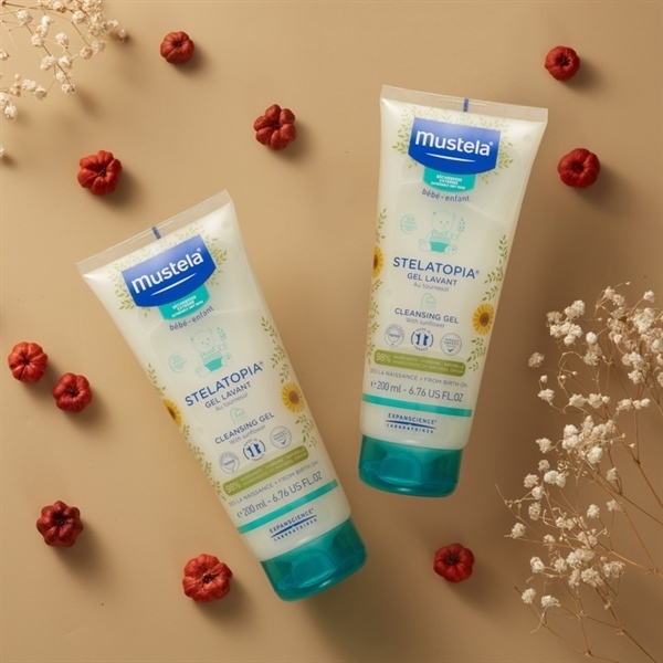 Gel tắm trị chàm Mustela Stelatopia 200ml