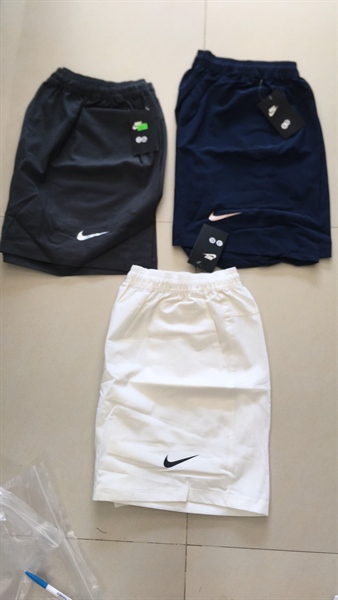 Quần short nike trắng