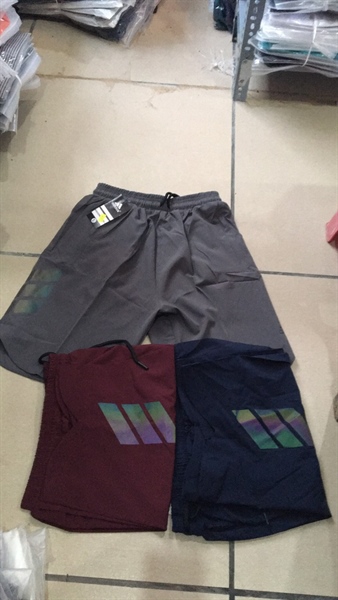 Quần short adidas đỏ 3 sọc màu