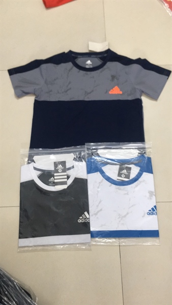 Áo adidas phối tay đen