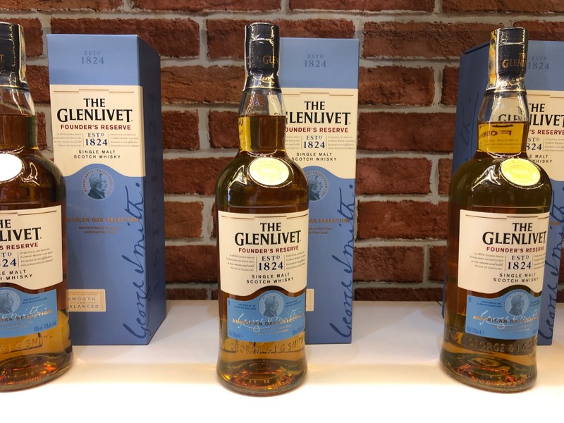 The Glenlivet 1824 Mới founder's reserve 700ml