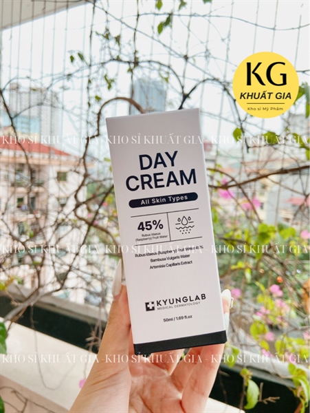 Kem ngày nâng tone Kyunglab Day Cream All Skin Typyes