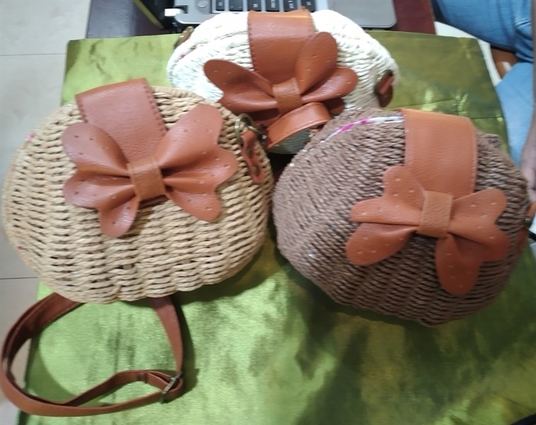 Túi cói hộp sò nơ da - Sedge bag - USD 11