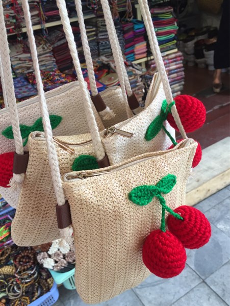 Túi cói quả bông đỏ - Usd 7