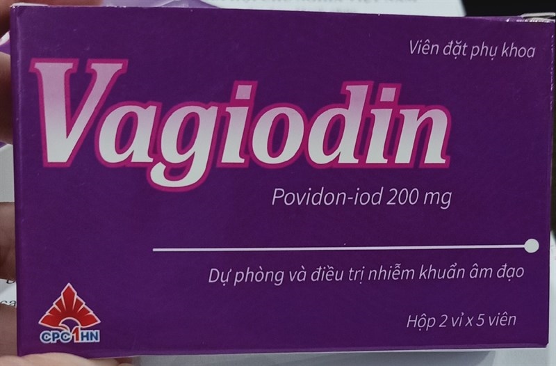 Viên đặt phụ khoa Vagiodin ( Povidon iod 200mg hộp 2 vỉ x 5 viên)