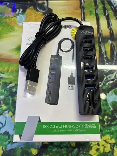 Chia USB 3.0 + đầu đọc thẻ nhớ 8 trong 1 Veggieg VC306