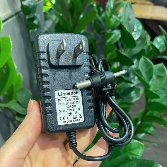 Nguồn 9v-2a đa năng (chân to+nhỏ)