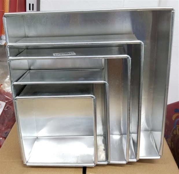Khuôn vuông đáy liền - 24cm