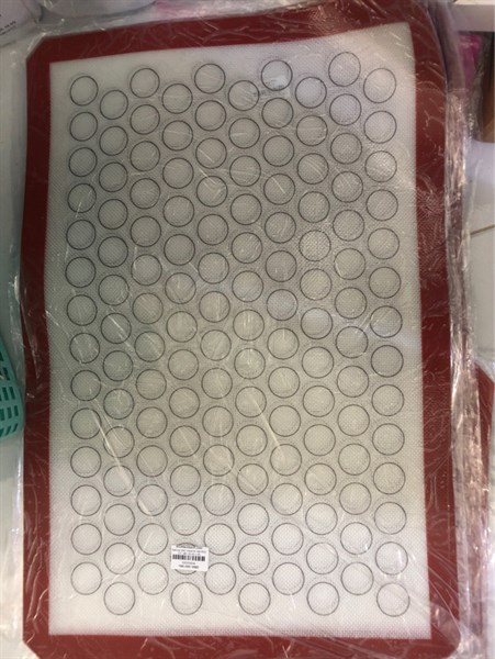 Baking mat macaron sợi thủy tinh viền đỏ 40 x 60