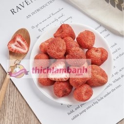 Dâu tây nguyên quả sấy giòn 50g