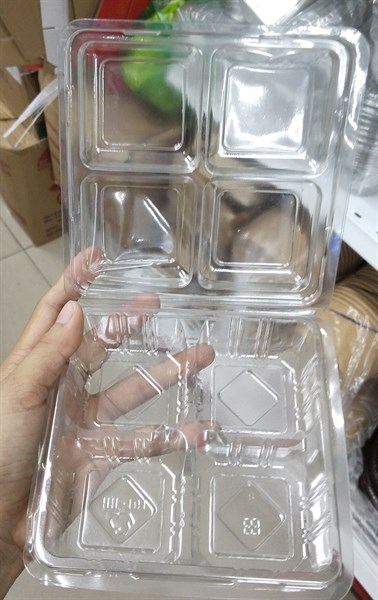 Hộp Nhựa 4 Ngăn Trong Nắp Gập Mã Số H161 (50 cái)