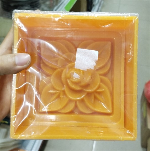 Khuôn Nhấn Xôi Vuông 12cm - Hồng
