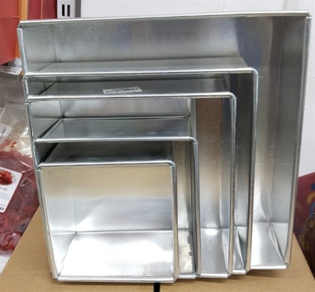 Khuôn vuông đáy liền - 20cm