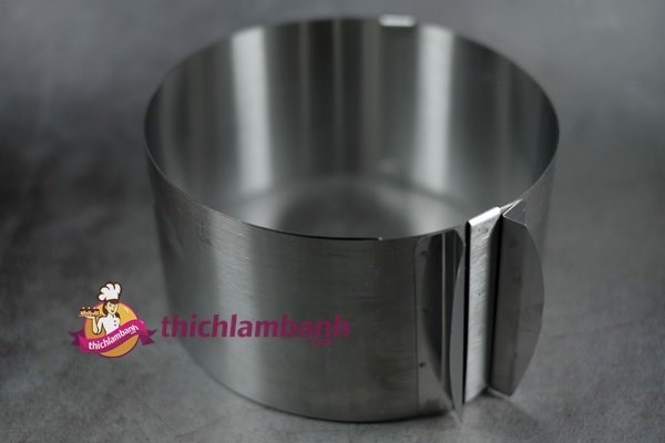 Khuôn tortenring tròn thay đổi kích thước