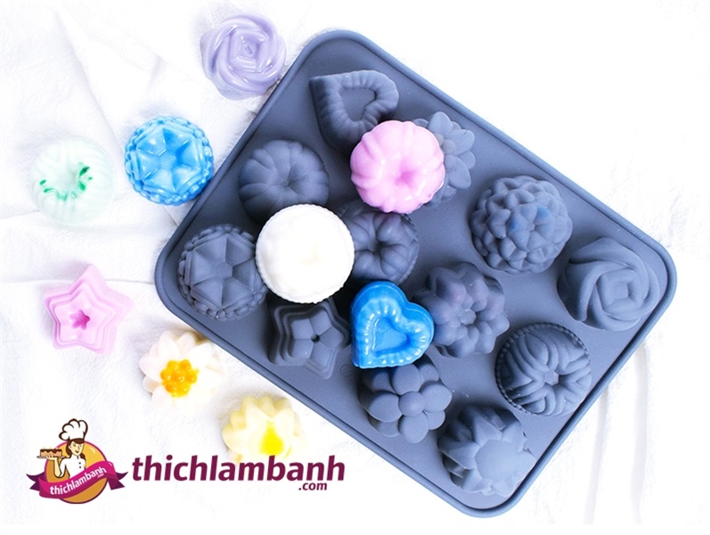Khuôn silicon 12 hoa nhỏ
