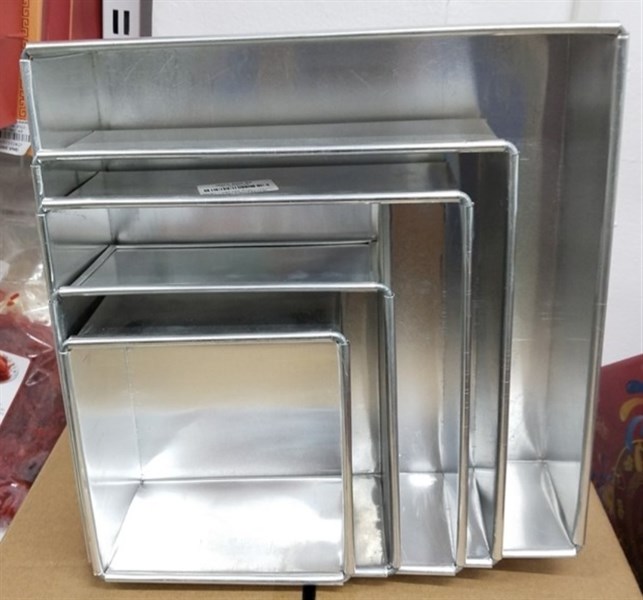 Khuôn vuông đáy liền - 14cm