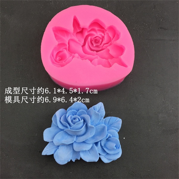 4D Silicon Chùm hoa hồng H8245