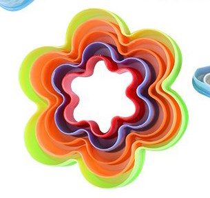 Bộ 6 nhấn nhựa Hoa răng cưa