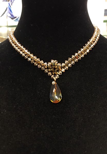 Vòng cổ pha lê bông 4 P6100 trà