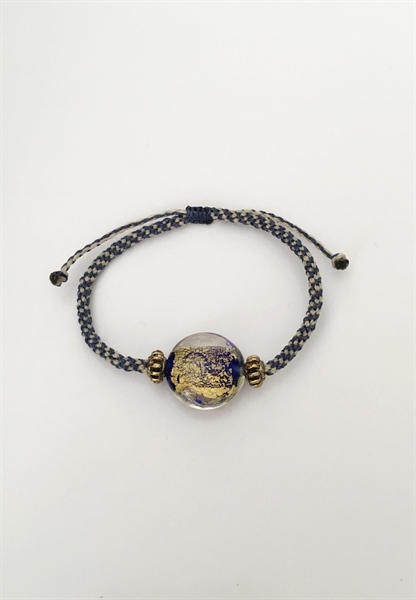 Vòng tay macrame mix hạt thủy tinh Nhật