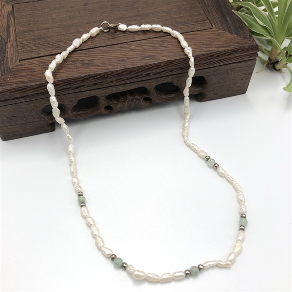 Vòng cổ ngọc trai gạo mix đá 4 li