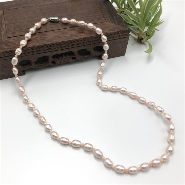 Vòng cổ ngọc trai gạo mix san hô đỏ