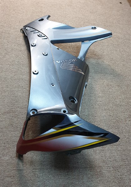 Ốp yếm phải có tem Funeo GT 2007, màu đỏ *R313C*