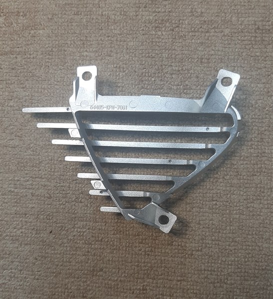 Tấm thông gió yếm phải Funeo, màu bạc *NH411M*