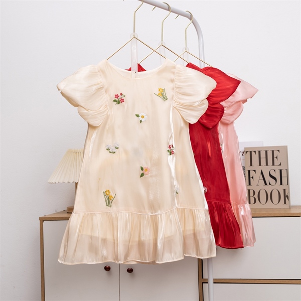 Đầm Bé Gái Thêu Hoa Tay Phồng Cao Cấp | Size 4-14