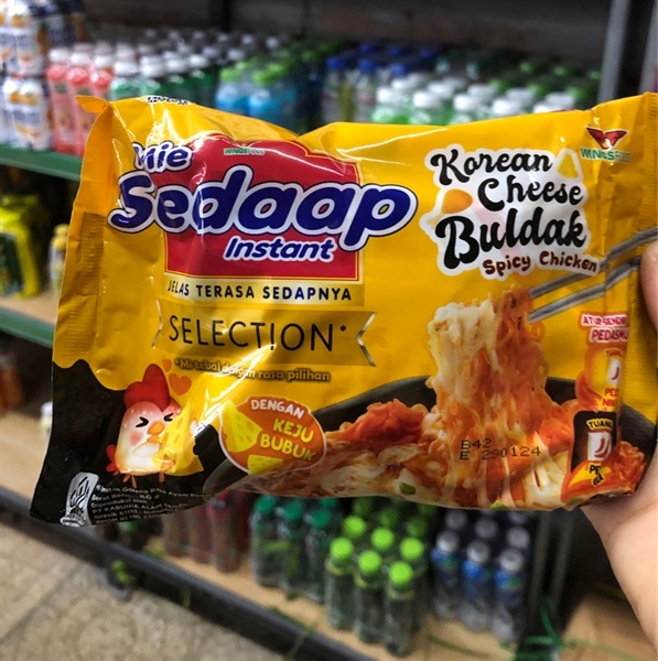 MÌ TRỘN SEDAAP VỊ GÀ CAY PHÔ MAI HÀN QUỐC 86G