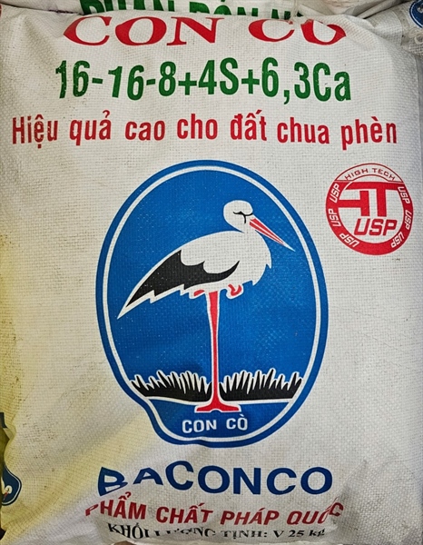 Phân 16168 ba màu cò tưới