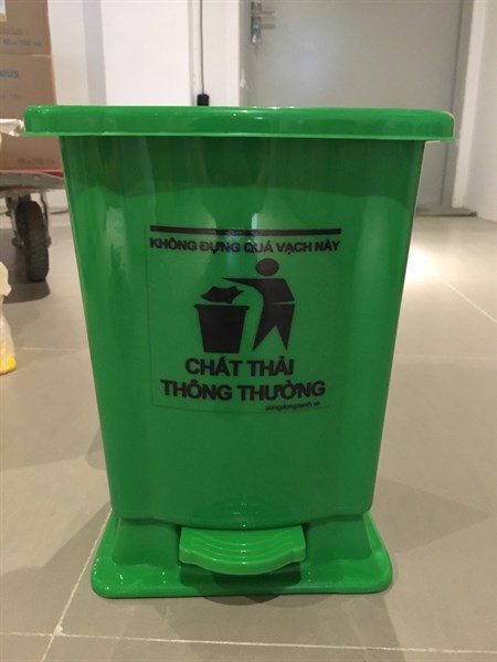 Thùng đựng rác nhựa P/C 15 lít đạp chân - VN 2