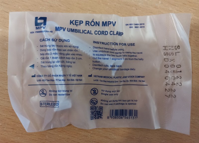 Kẹp rốn (Hộp*100cái) - Việt Nam 2