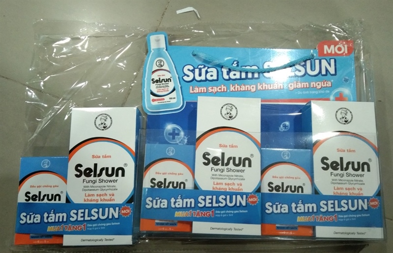 Thanh treo 3 sữa tắm Selsun Fungi Shower 150ml + 3 Dầu gội chống gàu Selsun anti - dandruff shampoo 5ml (H*6gói) (Thanh)