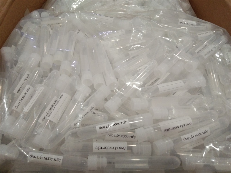 Ống lấy nước tiểu nhựa 10ml có nắp, có nhãn - Minh Quang