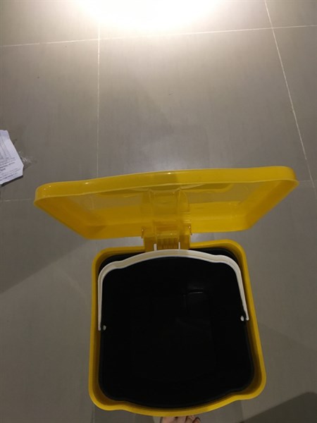 Thùng đựng rác nhựa P/C 15 lít đạp chân - VN 3